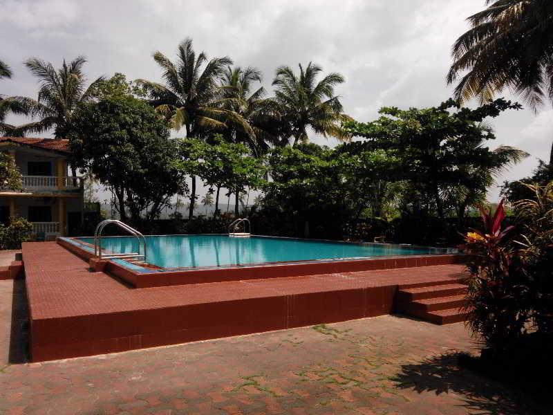 Hotel Riverside Baga Esterno foto
